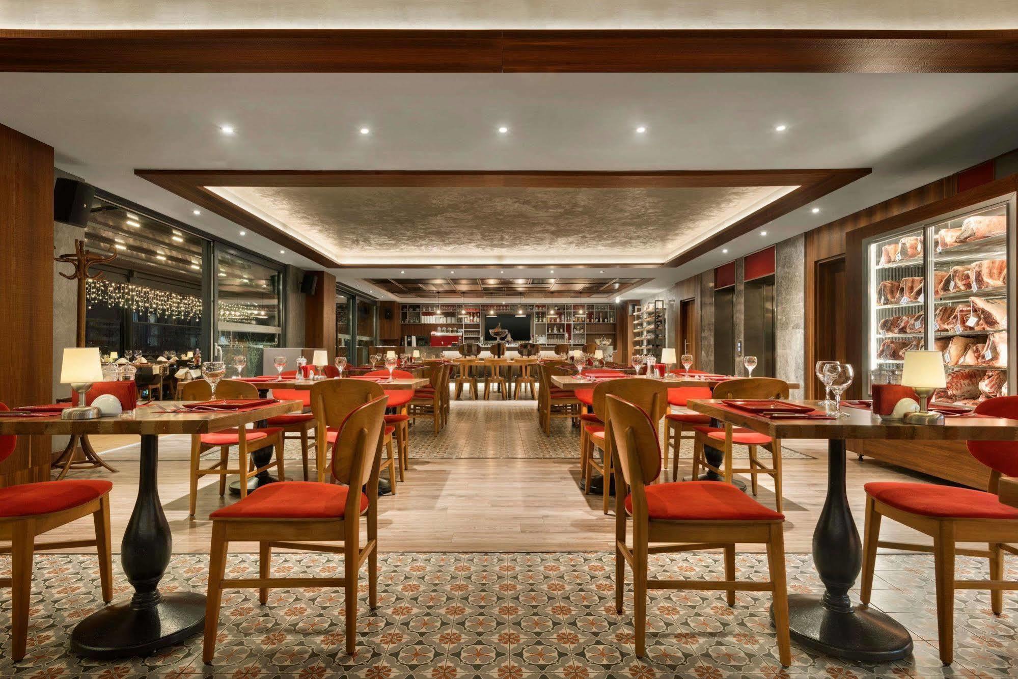 Ramada Encore Eskişehir Exterior foto